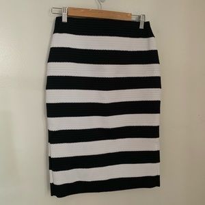 Black and white express Skirt